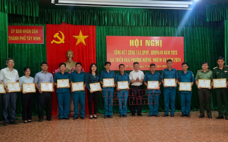 Thành phố Tây Ninh tổng kết công tác quốc phòng địa phương, giáo dục quốc phòng và an ninh