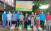 Đảng ủy, UBND, Ủy ban MTTQ, Đoàn thanh niên xã Tân Bình tặng quà cho học sinh có hoàn cảnh khó khăn “Vui tết trung thu”