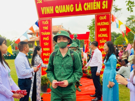 Thành phố Tây Ninh tổ chức lễ giao nhận quân năm 2023