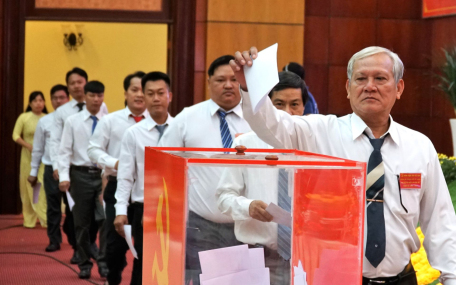Đảng bộ Thành phố hiện có gần 6.000 đảng viên (trong ảnh: Đại biểu bầu cử Ban Chấp hành Đảng bộ thành phố Tây Ninh nhiệm kỳ 2020-2025)