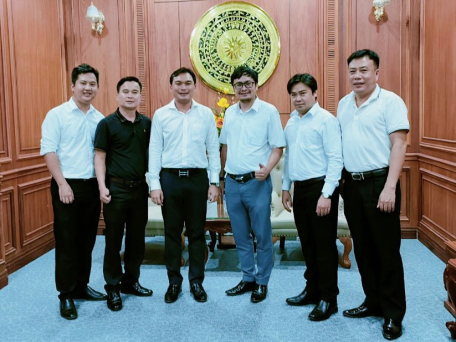 UBND thành phố Tây Ninh tiếp và làm việc với Trường Đại học Công nghệ Miền Đông