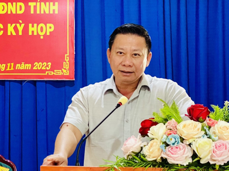 Ông Nguyễn Thanh Ngọc - Chủ tịch UBND Tỉnh phát biểu tại buổi tiếp xúc cử tri