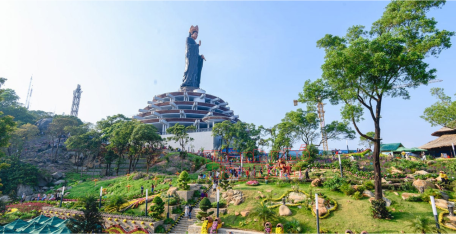 Tây Ninh: Công nghiệp và dịch vụ du lịch là động lực chủ yếu cho tăng trưởng