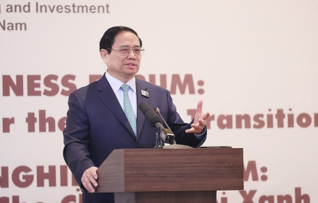 Thủ tướng Phạm Minh Chính phát biểu tại Diễn đàn doanh nghiệp Việt Nam với chủ đề “Huy động các nguồn lực cho chuyển đổi xanh”
