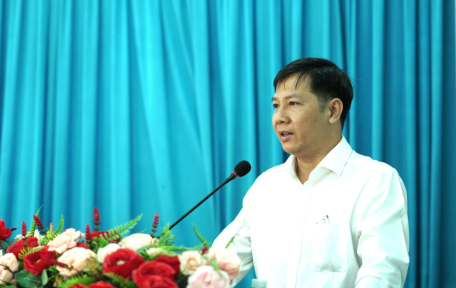Bí thư Tỉnh uỷ, Chủ tịch HĐND tỉnh Nguyễn Thành Tâm trả lời cử tri nội dung chính sách BHYT