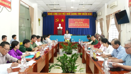 Trưởng Ban Tổ chức Tỉnh uỷ Nguyễn Thị Yến Mai phát biểu chỉ đạo nhiệm vụ năm 2024 của ngành Tổ chức xây dựng Đảng tỉnh