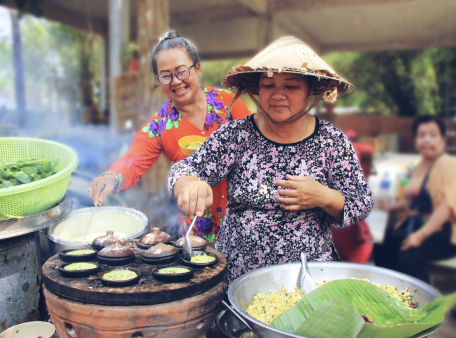 Tây Ninh: “Chợ lá”- đến hẹn lại lên