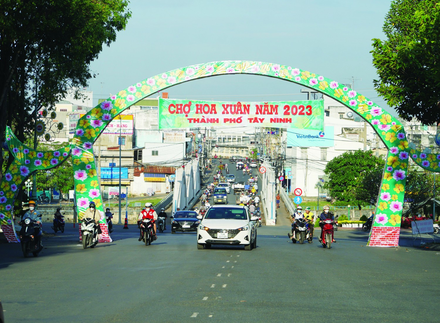 Chợ hoa xuân thành phố Tây Ninh đã nhóm