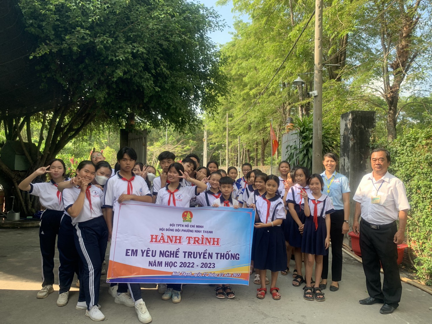 Hội đồng đội Phường Ninh Thạnh tổ chức hành trình “Em yêu nghề truyền thống” năm học 2022-2023.