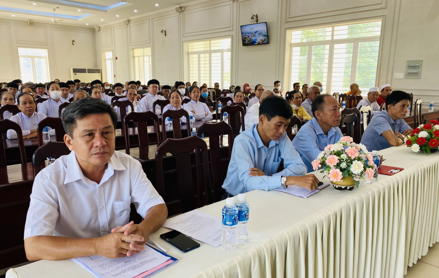 Quang cảnh Ban Thường vụ Thành ủy Tây Ninh tổ chức hội nghị triển khai chuyên đề học tập và làm theo tư tưởng, đạo đức, phong cách Hồ Chí Minh năm 2023