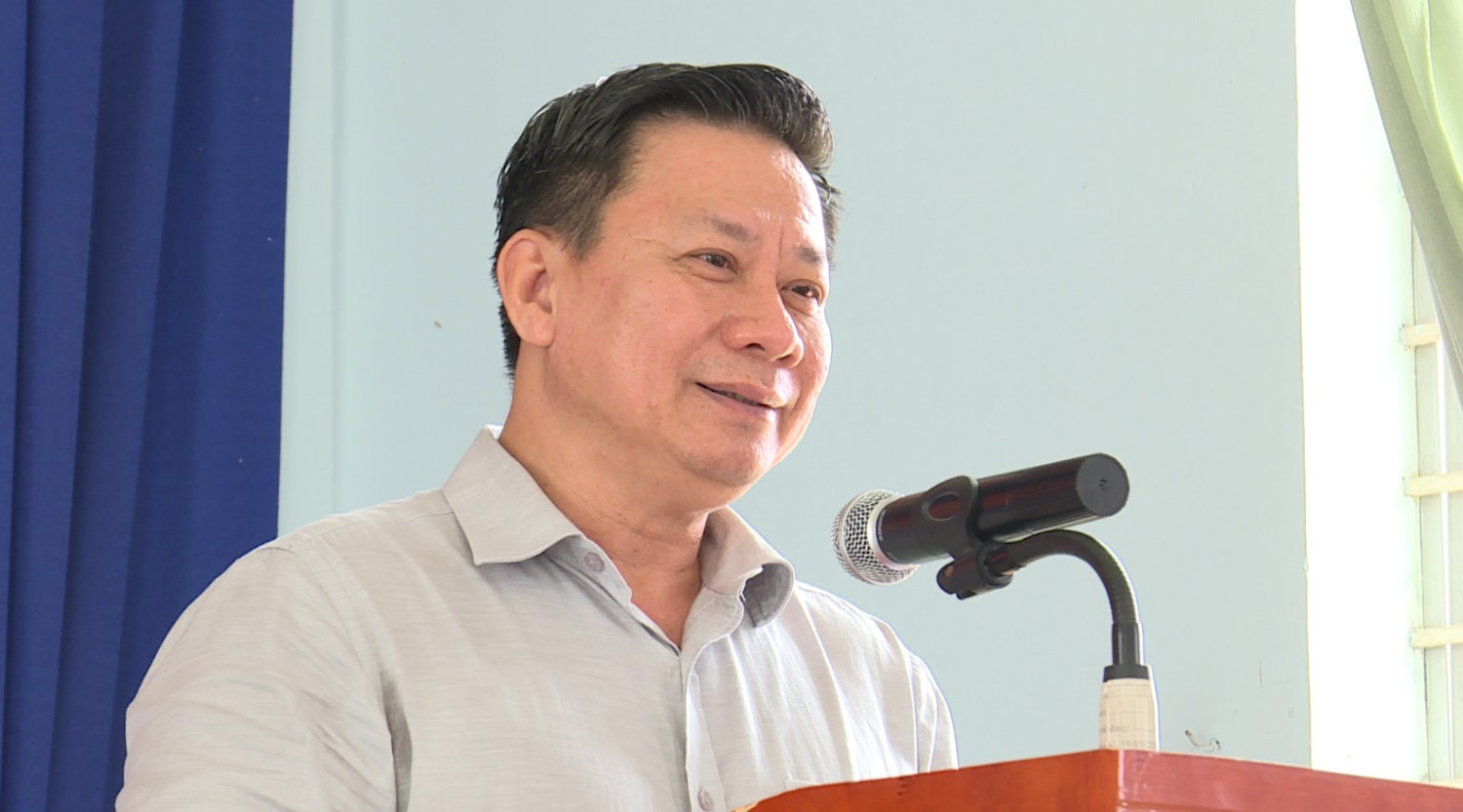 Ông Nguyễn Thanh Ngọc- Chủ tịch UBND tỉnh trả lời ý kiến, kiến nghị của cử tri