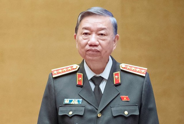 Quốc hội đã thông qua Nghị quyết bầu Đại tướng Tô Lâm, Uỷ viên Bộ Chính trị, Bộ trưởng Bộ Công an giữ chức Chủ tịch nước Cộng hoà xã hội chủ nghĩa Việt Nam nhiệm kỳ 2021 - 2026